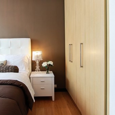 bed 1839184  340